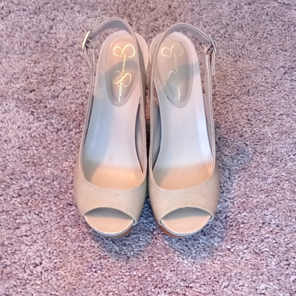 (SOLD) Jessica Simpson Wedges